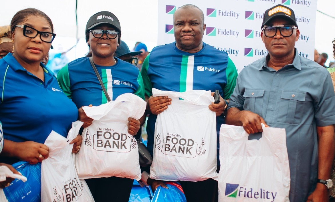Fidelity Bank distributes Food Items in Ondo State