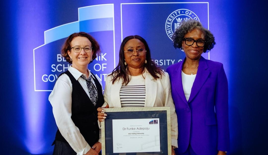 Presentation of the AIG Visiting Fellowship Certificate of Achievement 